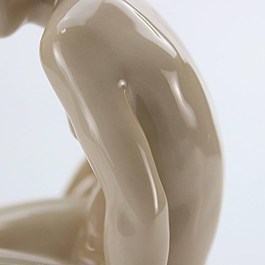 ロイヤルコペンハーゲン　フィギア上車女の子 Amazon.co.jp: #4027 ロイヤルコペンハーゲン フィギュリン 「下